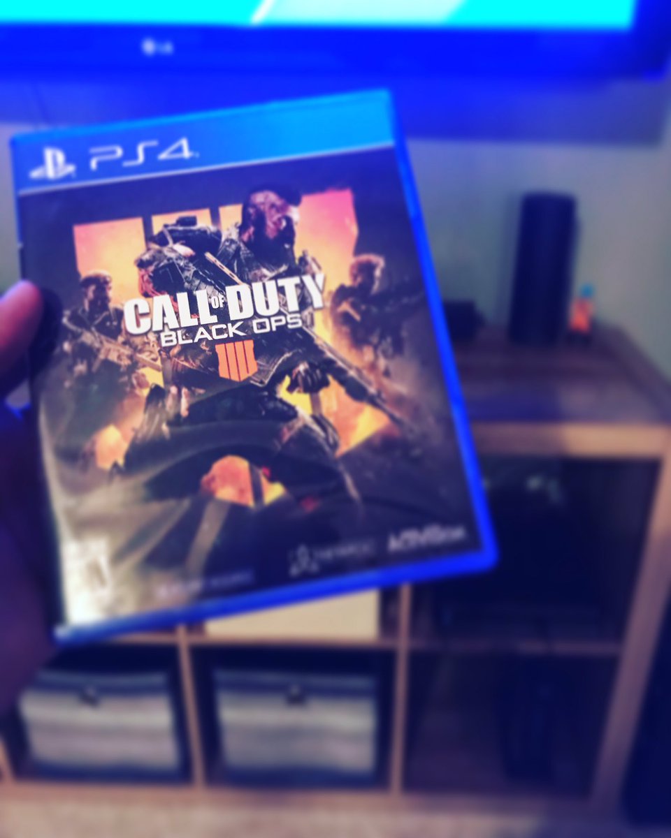 callm3_captain's tweet photo. Oh it’s about to go down! 
.
.
.
.
#CallOfDuty #Gamer #PS4 #Playstation #TDM #VideoGames #Xbox #Twitch #Twitchstream #AddMe #F4F #Likes #Blue #TwitchStreamer #LetsGo https://t.co/fDVQYXj4LA