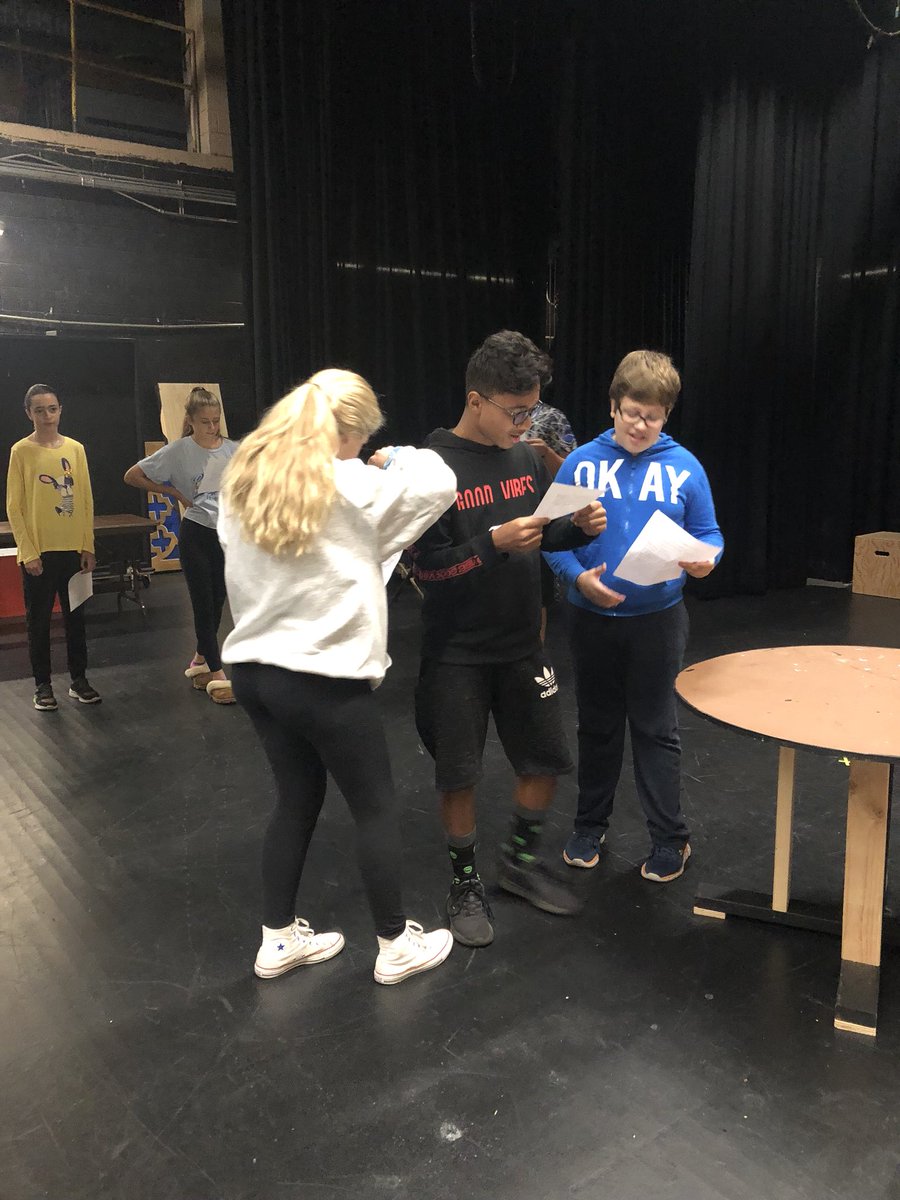 dsmithela's tweet photo. After reading Poe’s “The Black Cat” students analyze the story in class while Ms. Oliveri works with a group rehearsing to perform a pivotal scene for the class. https://t.co/zO3NO1z2A1