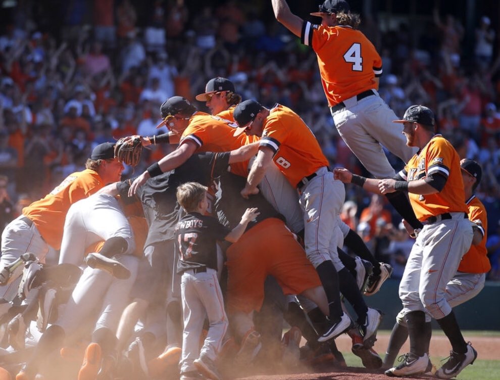 TuckerElliott2's tweet photo. Blessed and excited to say that I have committed to play baseball at Oklahoma State University. #GoPokes https://t.co/HbhMMT4Qn8