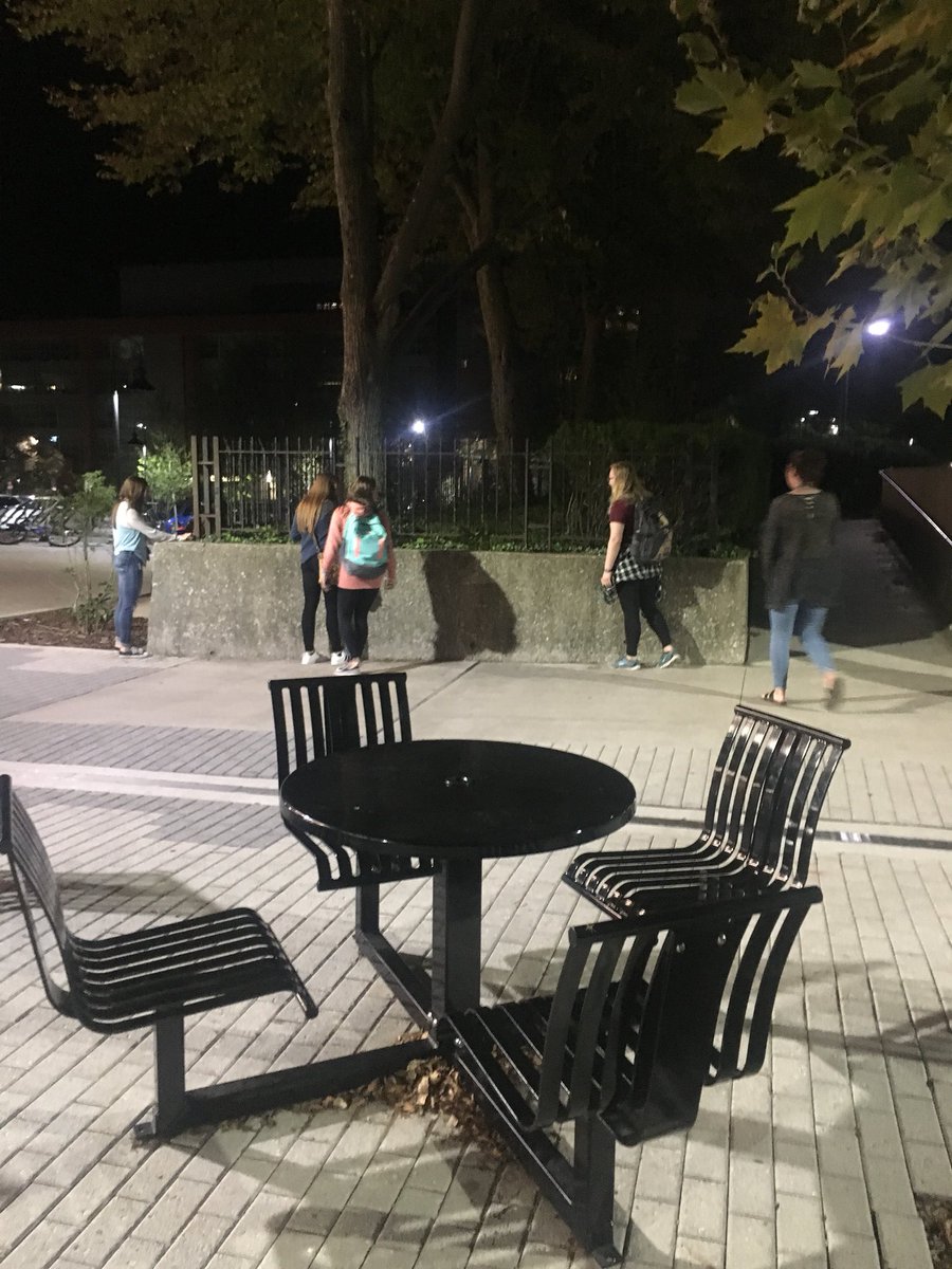 16_bethanyb's tweet image. #lambdasigma spreading kindness rocks across campus @EKUPrez