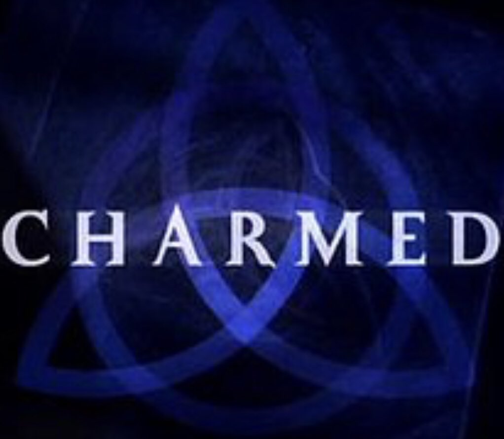 Like if you love Charmed with all your heart. Retweet if you love it with all your heart ❤️ #charmed #ThePowerofThree or not this is my first time doing this