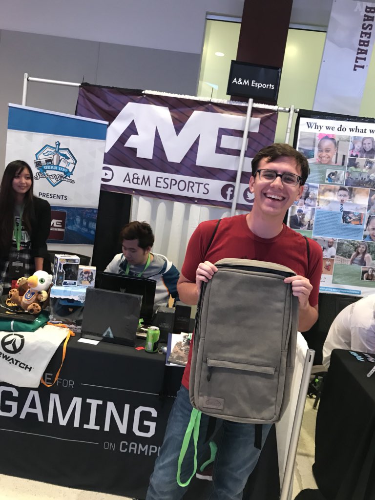 sweetb133's tweet photo. This prize pool is outstanding! Amazing first Esports Experience. For the Horde! @TeamTespa @Warcraft #BattleforAzeroth https://t.co/zlXp54V3Oy