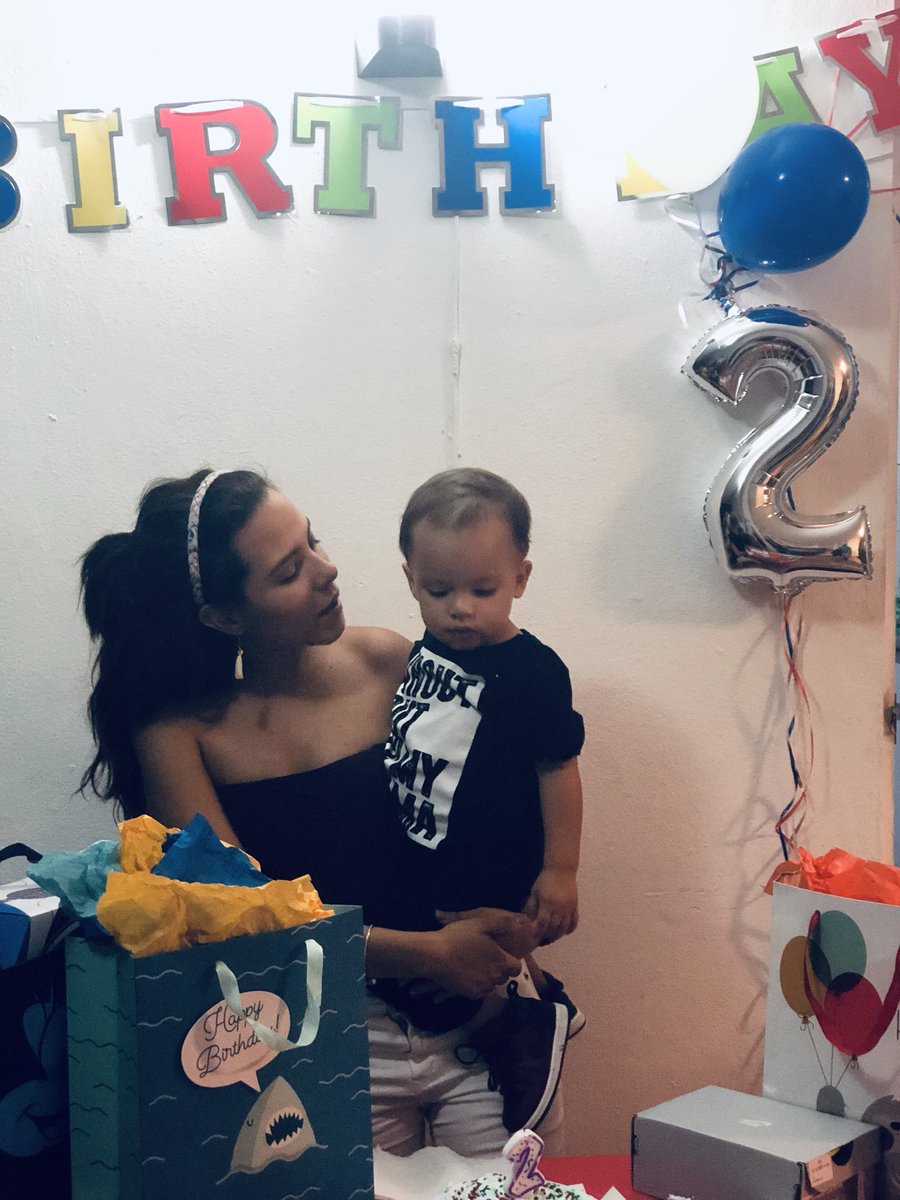 S_Desiree17's tweet photo. FINALLY!! Mamá siempre estará junto a ti , tu eres la luz de mis ojos!! TE AMO #2 #kingseba 🎈🎁🎊👩‍👦😭 https://t.co/suCxZtiHU4
