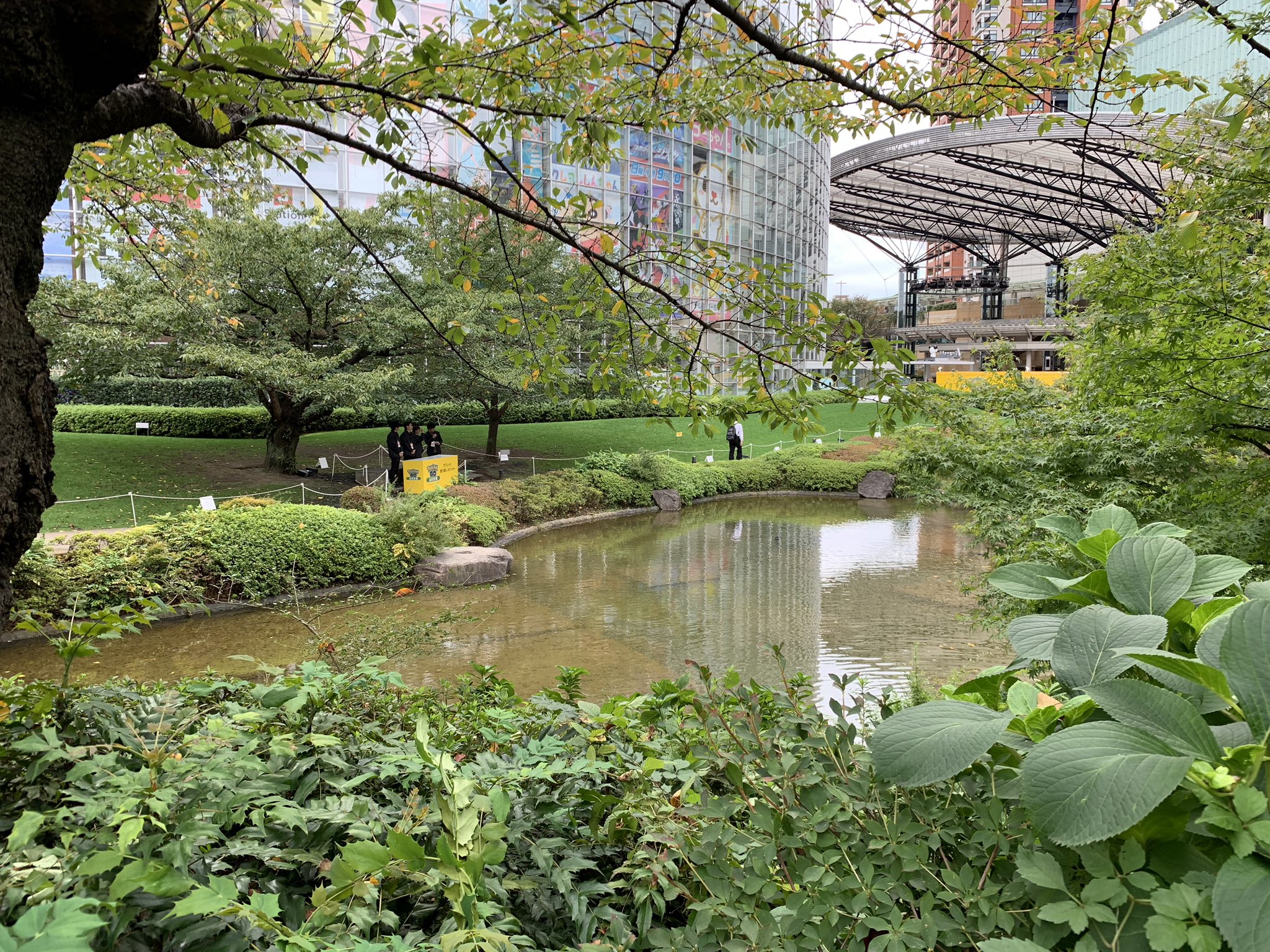 Ittousai 次世代ポケモンgoを体験しに 六本木ヒルズ のポケモンgo Ar 庭園に来ました 集音 デバイスと 環境音混ぜイヤホンambieで鳴き声気配を探る仕組み T Co Tljx3uutnl T Co 8py3kdhtgh Twitter