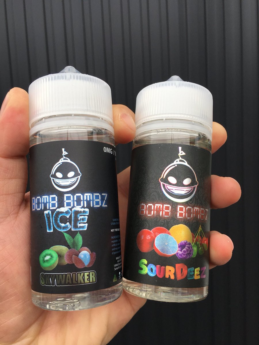 VAPESTA1's tweet photo. BOMB BOMBZ
Ice skywalker🥝+ライチ+❄️
Sour deez 甘酸っぱいグミ🍬

両方とも可愛い味😘💨

#vapesta #ベイプスタ
#vape好きな人と繋がりたい https://t.co/42LWPtn42j