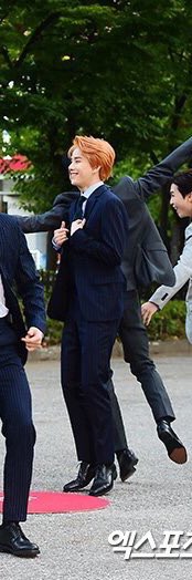 OneDreamofNCT's tweet photo. 騒ぎ方を知らないジョンウ子可愛すぎるんだけどwww https://t.co/I9XFpWMJX5