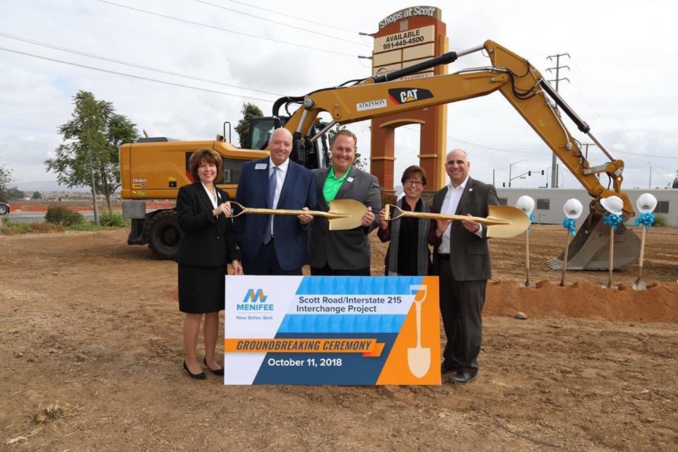 cityofmenifee's tweet photo. Today, the City of Menifee joined agency partners to celebrate the Scott Road Interchange Groundbreaking Ceremony! Thank you to everyone who attended the event to officially help kick-off this long awaited project. ππ#ScottRdInterchange #Menifee #Murrieta #MenifeeMoving #RivCo https://t.co/vnwdvERbAp