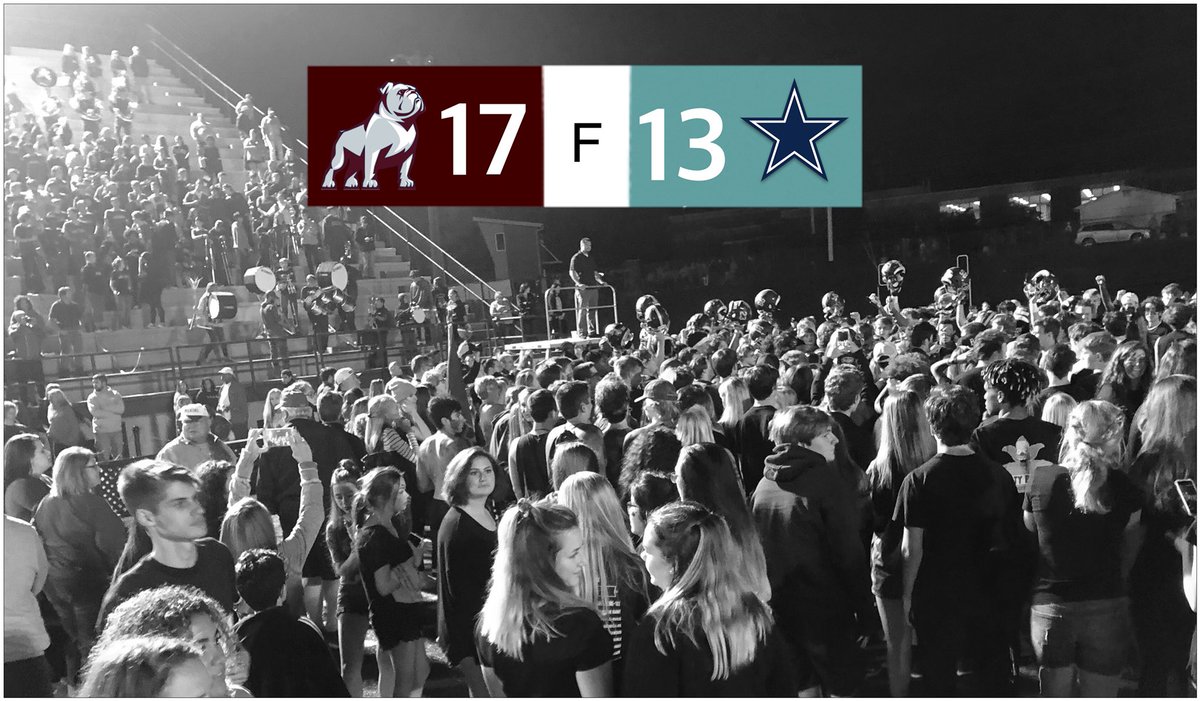 BeardenFB's tweet photo. The Streak is Over! Awesome win as the Bulldogs move to 7-1 on the season! https://t.co/4EW4jpsqmR