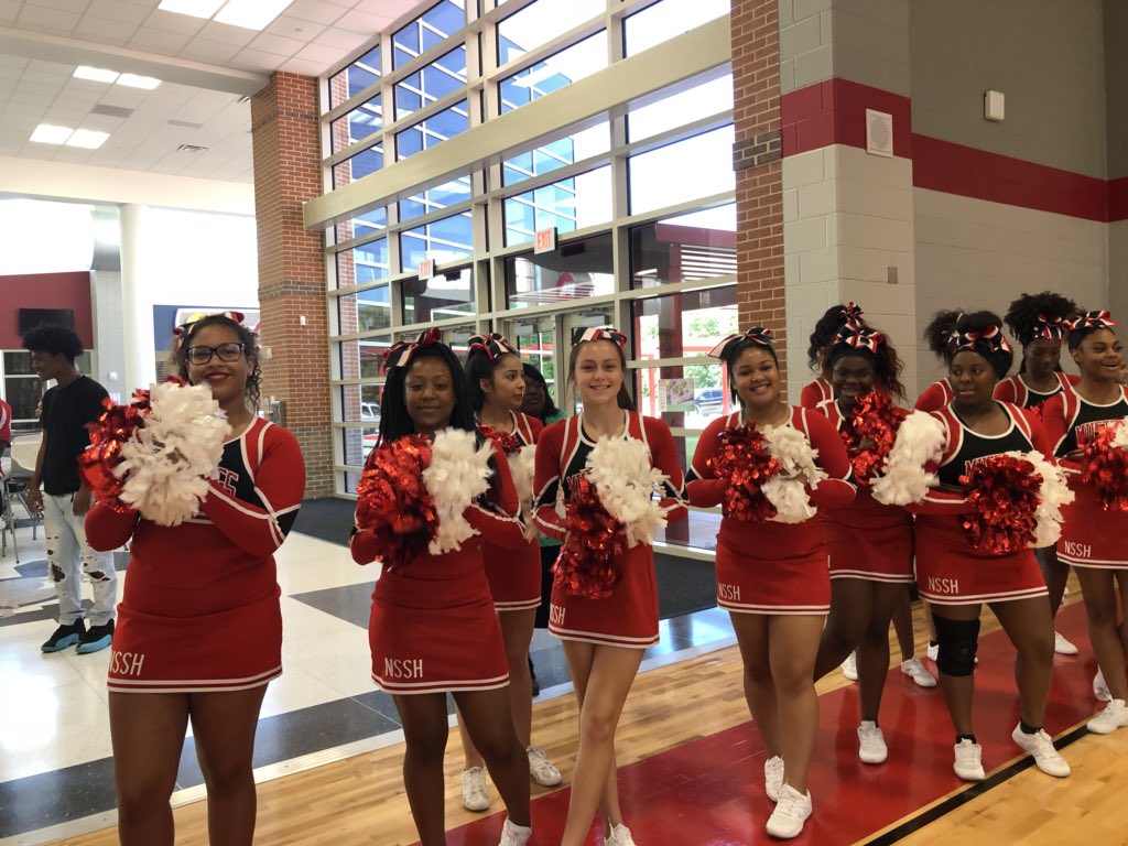 NS10_Mustangs's tweet photo. 10th Grade Homecoming Pep Rally! #FirstPepRally https://t.co/sVWJ86LCHN