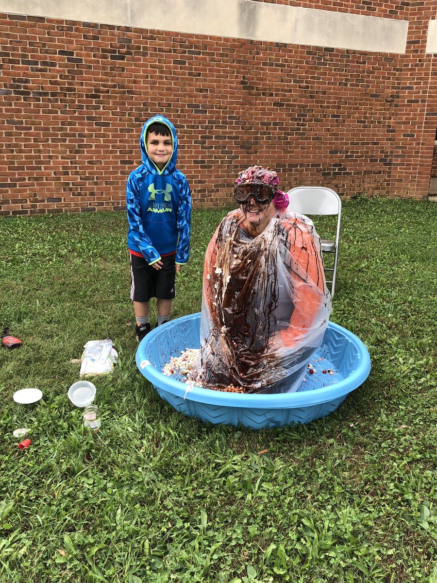 lynn murphy tweet media