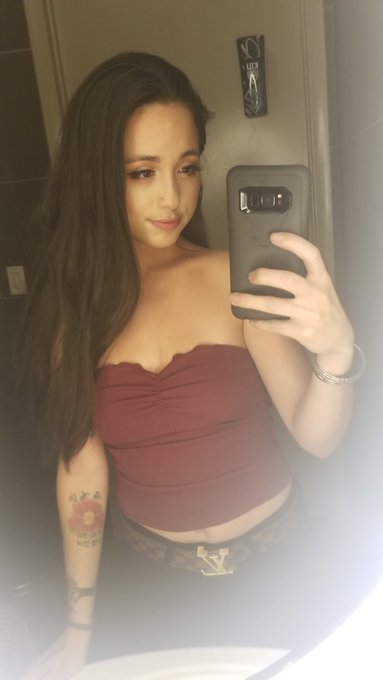 I hope everyone is having a safe night!! 💙💙 https://t.co/GbBQ5C3J2Y