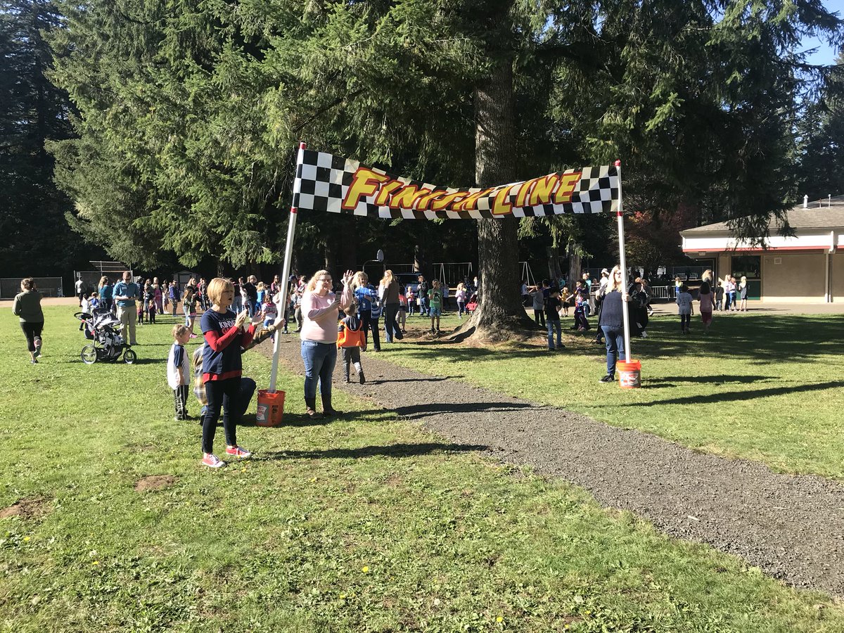 BlackLakeElem's tweet photo. BLE Fun Run was a big success! #ExerciseForFun https://t.co/8R78ZYWlzz