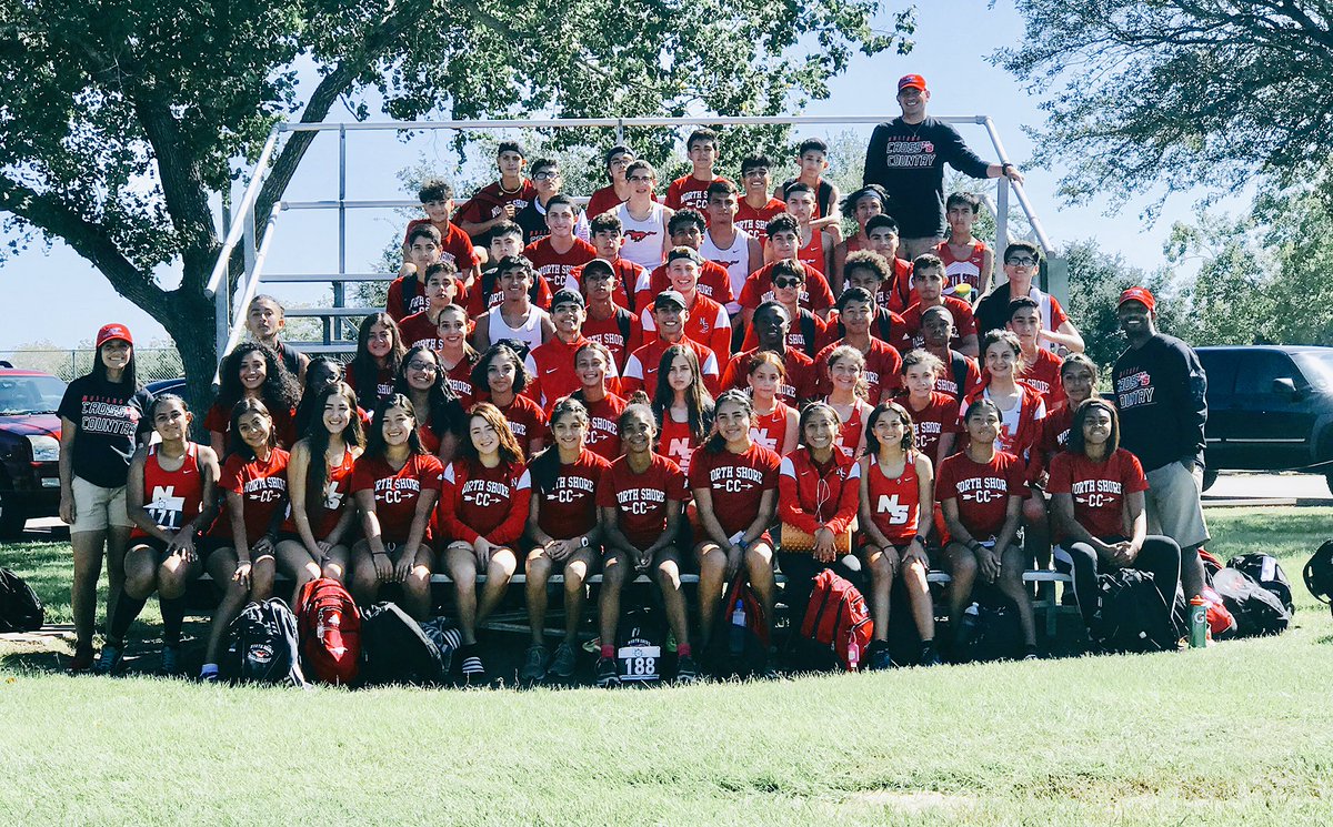 NSSH_Mustangs's tweet image. Congratulations to North Shore’s  Cross Country Team for an Outstanding Job at the  
UIL 6A District Meet. 👟
 Varsity Boys Team - District Champs 
 Varsity Girls Team - 3rd Place 
JV Boys - District Champs
JV Girls - 3rd Place 
Freshman Boys -2nd 
#distancerunners