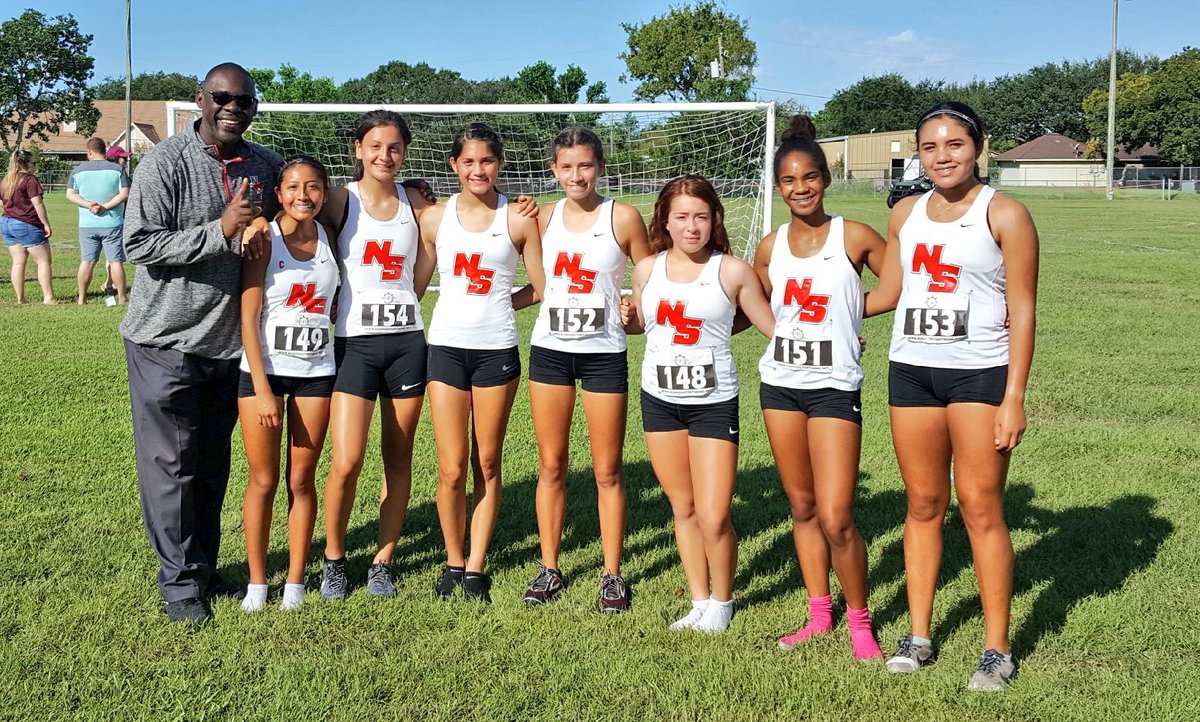 NSSH_Mustangs's tweet image. Congratulations to North Shore’s  Cross Country Team for an Outstanding Job at the  
UIL 6A District Meet. 👟
 Varsity Boys Team - District Champs 
 Varsity Girls Team - 3rd Place 
JV Boys - District Champs
JV Girls - 3rd Place 
Freshman Boys -2nd 
#distancerunners