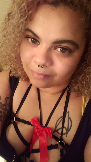 Cum see me https://t.co/bNTeKG8Gj9<a href="/tag/camgirl"class="tags"><span>#camgirl</span></a>