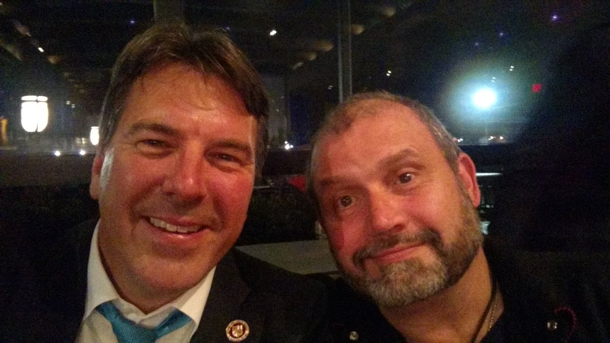 JeffreyJCollier's tweet photo. Wow, what an impactful day of learning with @BAISD & #BAISDfall2018 that started with a @gcouros keynote and ended with dynamic dialogues at dinner with @lesliefisher and @kevinhoneycutt. Are you kidding me?! #JoyfulLeaders #Leadership #InnovatorsMindset #AGSdailyshare #COLchat https://t.co/pjGudWtvPh