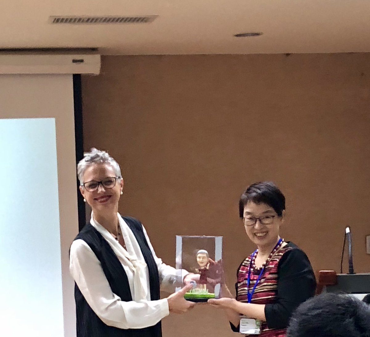 mikegabilo's tweet photo. “Leadership is not hierarchical.” - @ekstokes @WCPT1951 @Suh_Jeng 
#globalPT
#bettertogether
#pptarepresent
#mikellections https://t.co/Re1yY2EfpV