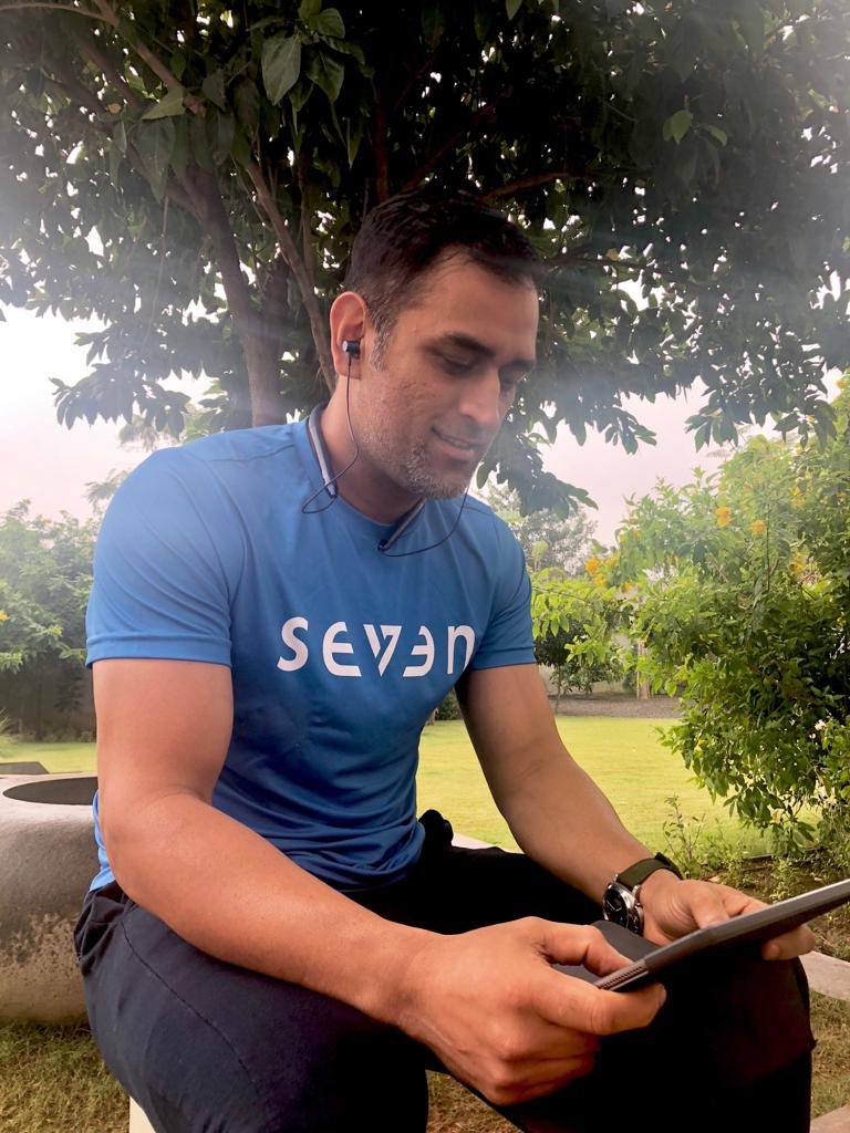 Great weather and Pubg.This headset feels so comfortable, I could wear it all day. Check out @soundlogic.in's Voice Assistant Neckband Headset on @flipkart. Now available in MSD Limited Edition, autographed by me! #JusBol