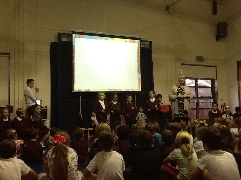 MissGrovesMLP's tweet image. Wow, Year 4 know lots about Romans! Thanks for inviting us to watch your performance @MrScarrMLP @MabLanePri #romans #classassembly