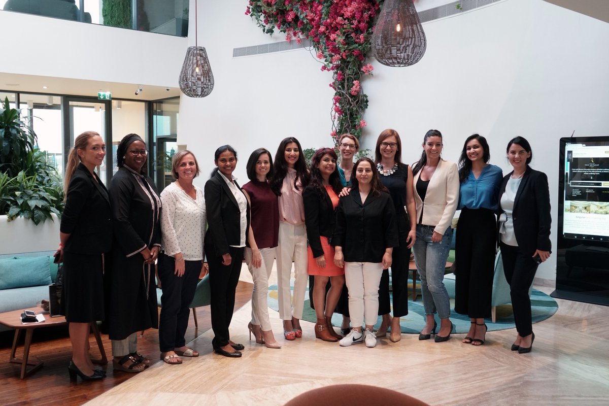 Our team of mentors is growing! We successfully enrolled 12 hospitality professionals and professional coaches, who will be supporting our next group of evolvin' women.