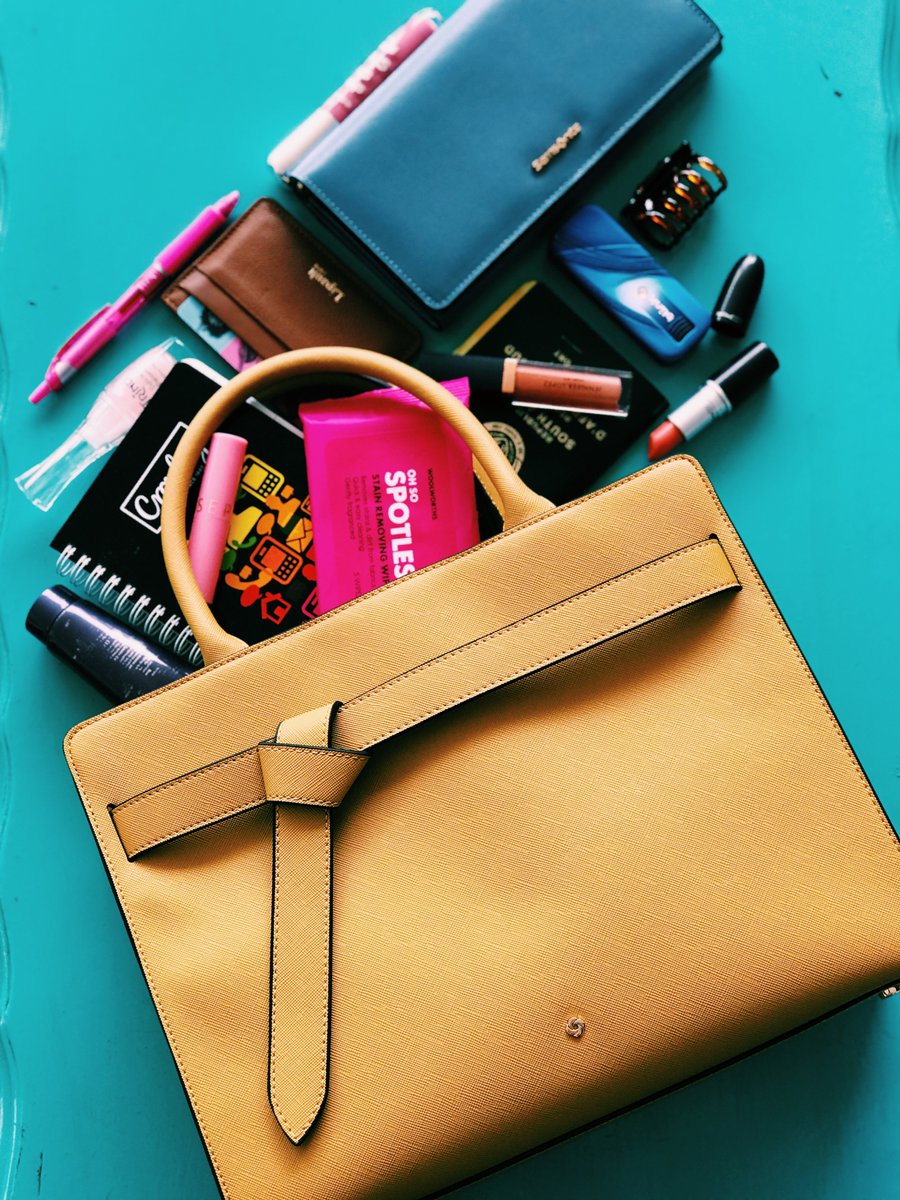 Samsonite_SA's tweet photo. #WIN! Tag a friend who would love this #MySamsonite handbag as much as you, and tell us what your handbag essentials are for a chance to WIN this handbag for you โค๏ธ and your bestie!
#FridayGiveaway #SamsoniteSA https://t.co/MiKkdDvf1e