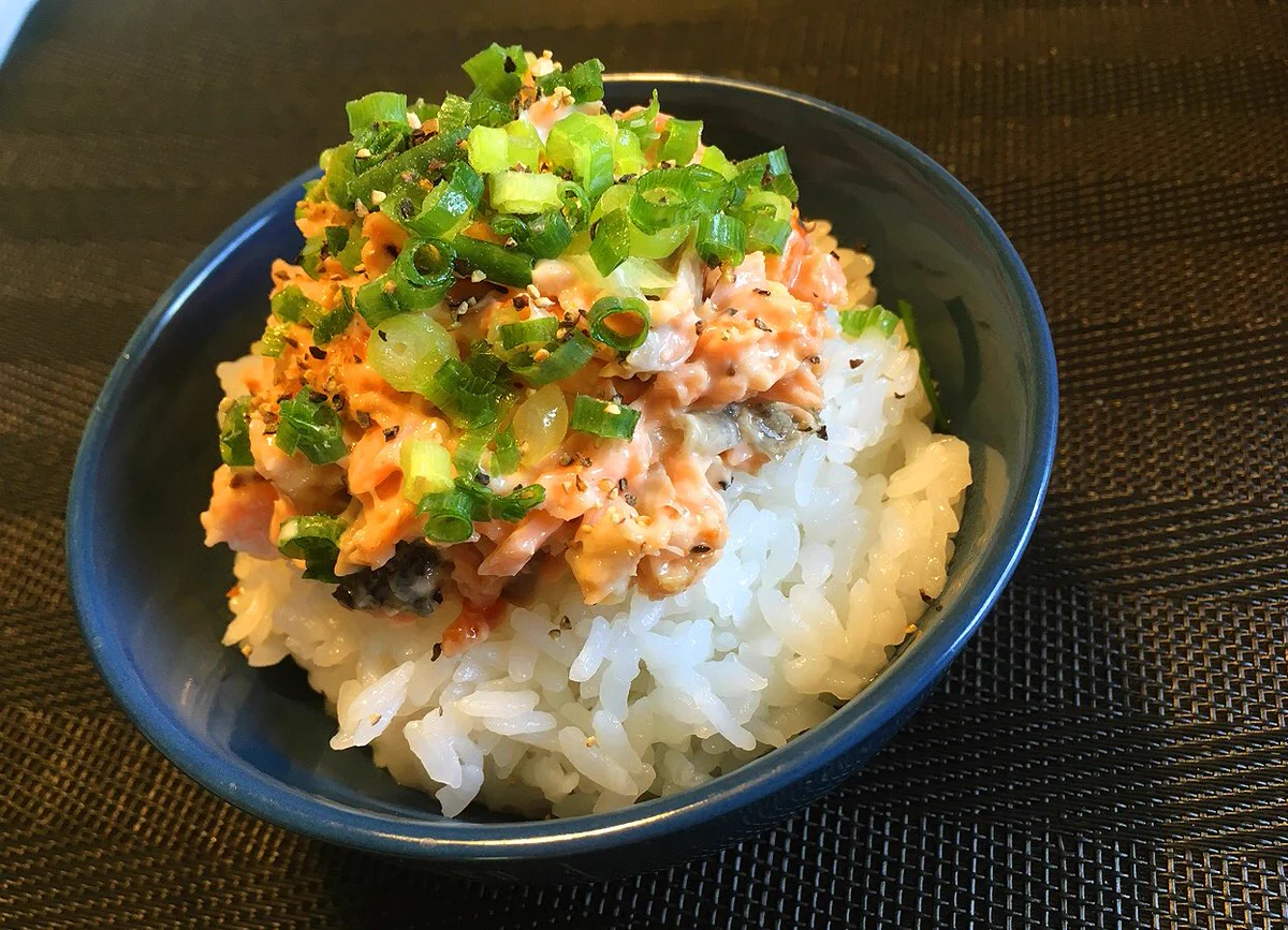 料理のおにいさんが考えた！サケマヨが究極に美味しそうｗｗ