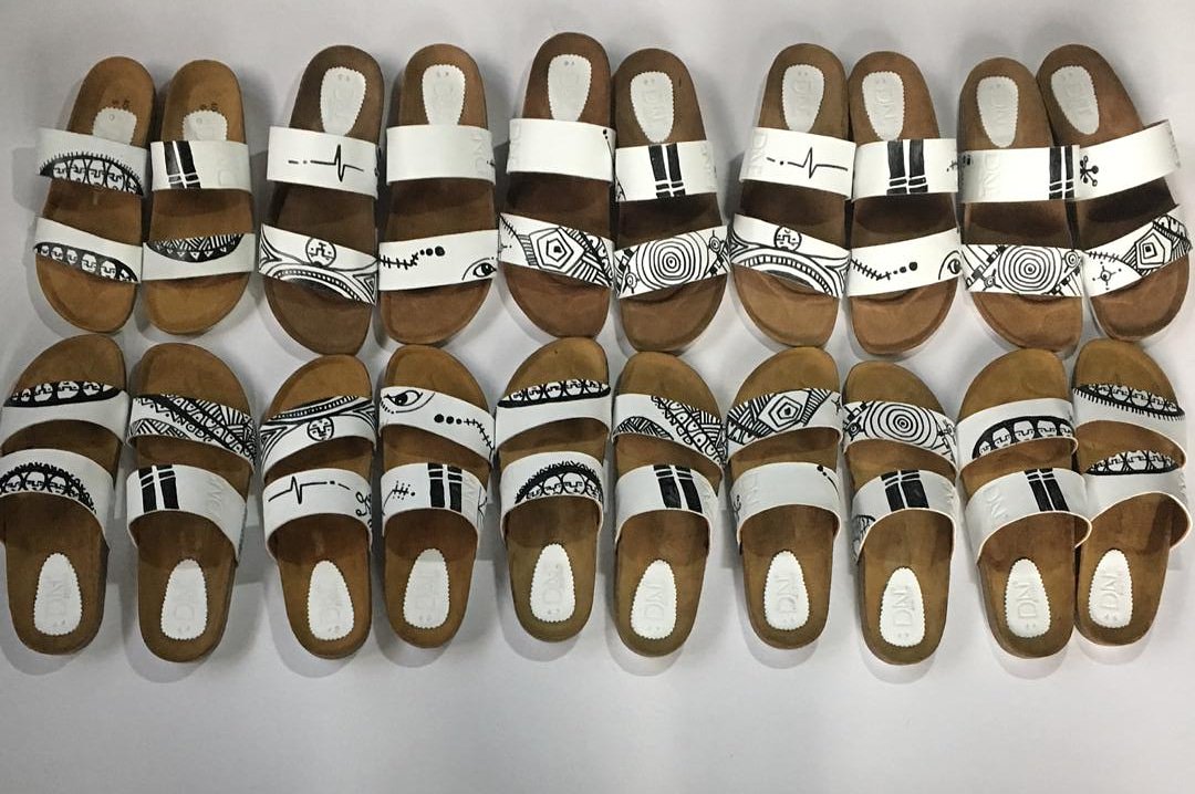 dnfootwear's tweet photo. Vibe with รKร this Sunday
.
DN รKร unisex slippers available at a discounted rate
.
#รKรcollection #รKรParty @intlsahar #DNFOOTWEAR #dn #estillo @pengrapher https://t.co/fE0HkIHKgT