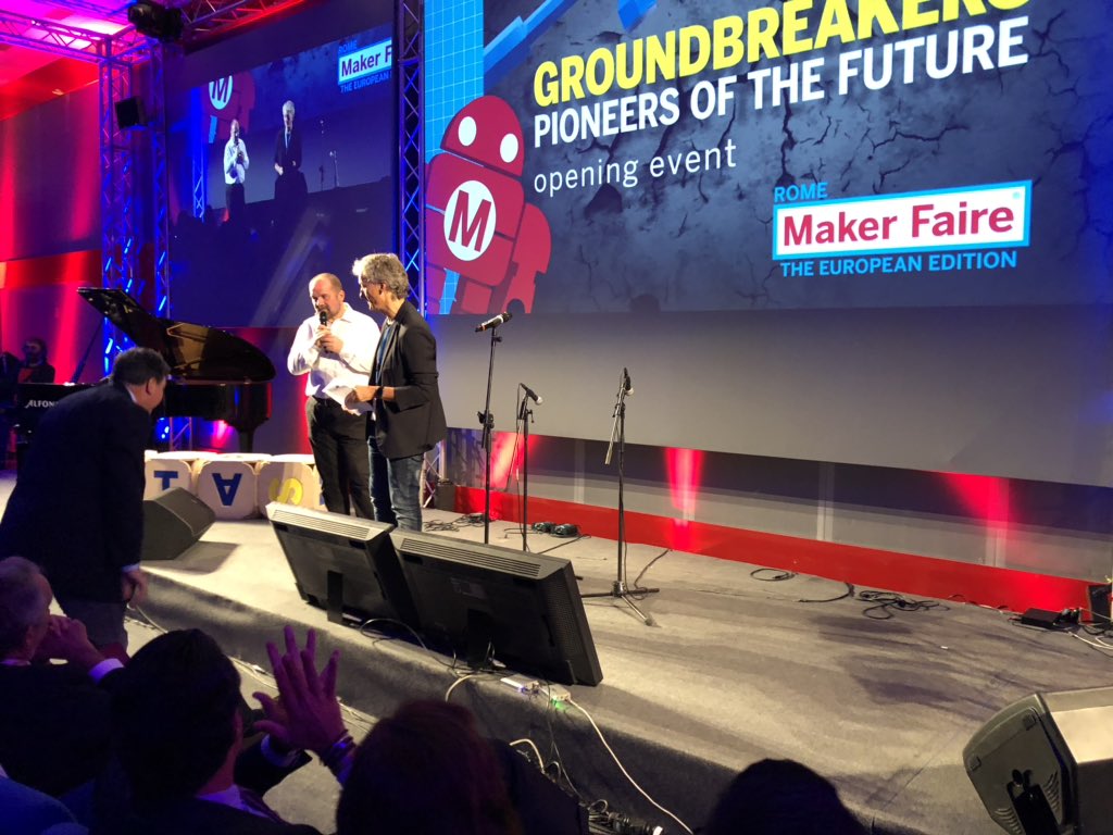 Ffoodinstitute's tweet image. Parte ufficialmente #MFR18. Abbiamo lavorato tanto per essere qui con un team preparato e competente. @mbanzi e @RiccardoLuna aprono questa grandissima manifestazione. Saranno tre giorni indimenticabili. #futurefood