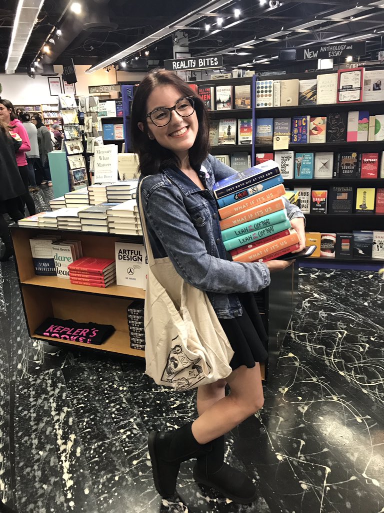 dannareadsbooks's tweet image. thank you @AdamSilvera and @beckyalbertalli for giving me the chance to channel my inner arthur #isthisextra #whatifitsustour