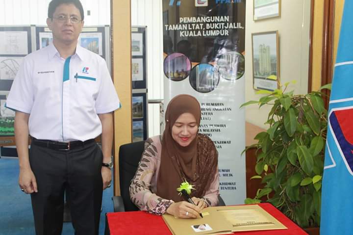 pphm_ltat's tweet photo. Kuala Lumpur - Ketua Eksekutif Lembaga Tabung Angkatan Tentera (LTAT) , YBrs Puan Nik Amlizan Mohamed , mengadakan lawatan kerja serta  memberikan ucapan amanat buat pertama kali kepada pegawai dan kakitangan PPHM pada 11 Oktober 2018 di Perbadanan Pewira Harta Malaysia. https://t.co/CwAlCA1Jrz