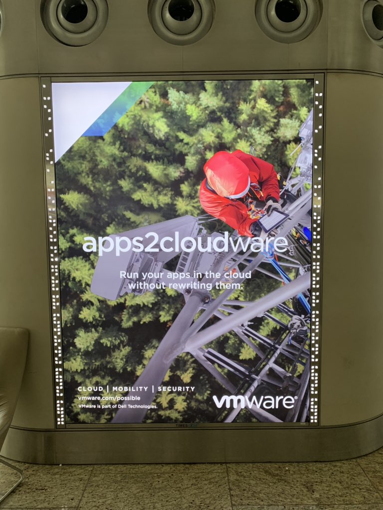 ArunKParam's tweet photo. More @VMware Ads  at #BOM &amp; #BLR airports, the "ware" Brand &amp; Advertising campaign is every"ware" @spoonen !! #VMwareAds https://t.co/PMIJZrPWpl