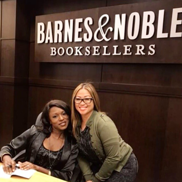 TonyaMcKenziePR's tweet photo. What I know for sure... This lady is one-of-a-kind... Steph, a perfect example of when friends become family. #loyal #SGRho #businesswoman #RealEstate #AuntSteph #BookSigning #authorlife Thanks @BNEventsGrove https://t.co/UvtYDfPHVO