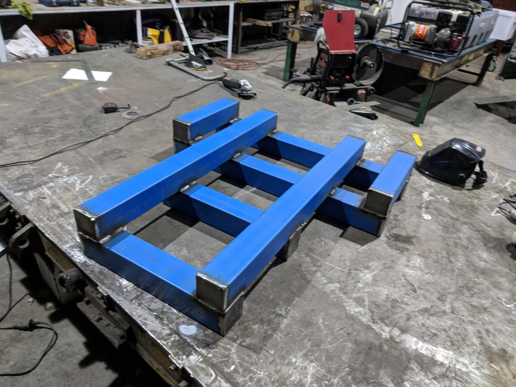 BarberPrecision's tweet photo. CNC Router Frame Build https://t.co/JjFZtpHj4I https://t.co/KTsJCCTdqy