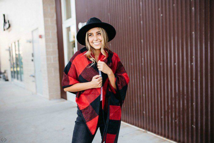 MommyMusings's tweet image. It's #FashionFriday! Snag 40% fall sweaters and kimonos + FREE SHIPPING at #CentsofStyle with #couponcode FASHIONFORFALL 🍂 #fashion See all styles &amp;gt;&amp;gt; shrsl.com/17ufn