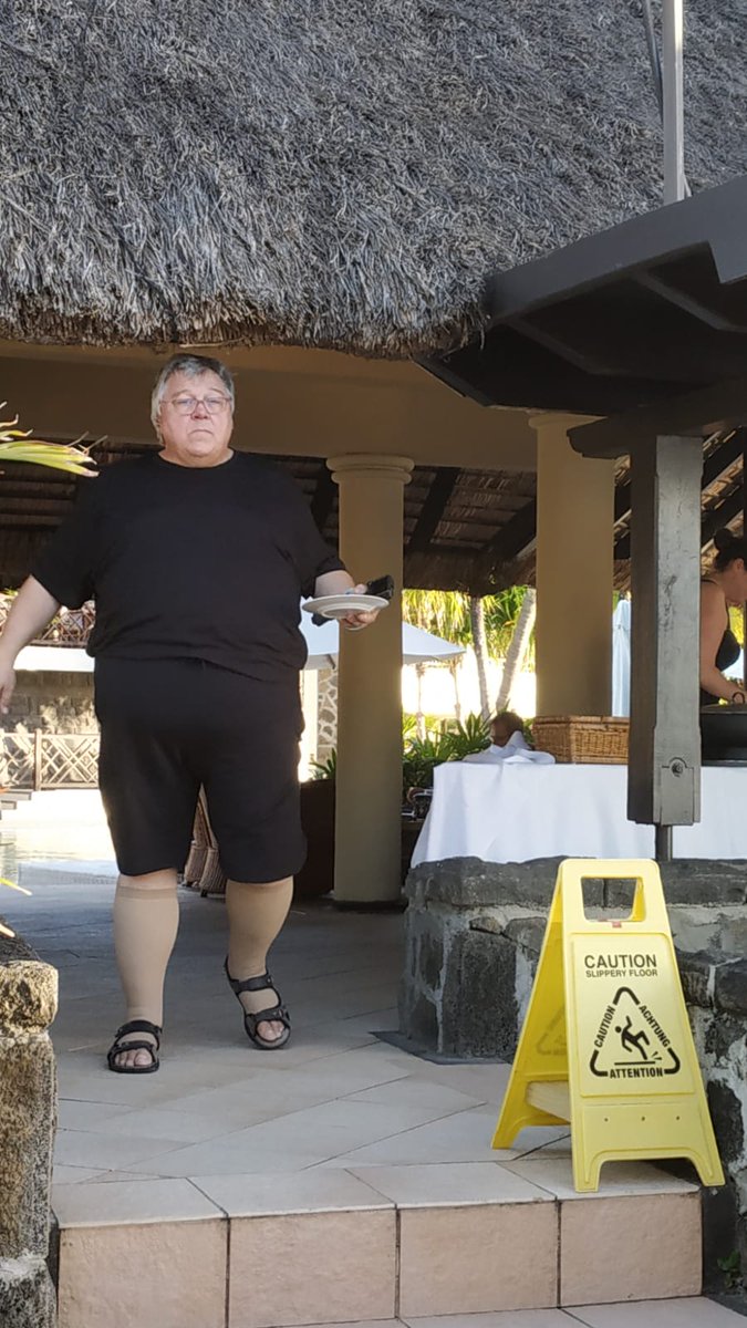 Dingoblocks's tweet photo. @LBC Hi Steve, can you explain how Nick Ferrari was in Mauritius whilst also being in the LBC breakfast show?  Martin and Zully (normally from Essex) https://t.co/oirnbPWIJF