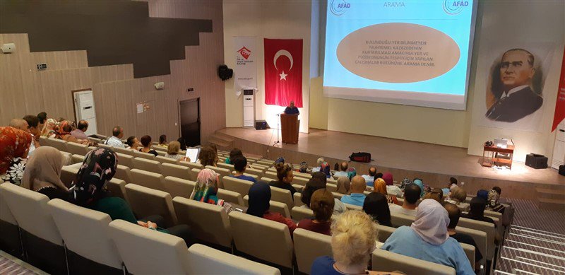 afadkocaeli's tweet photo. İl Müdürlüğümüz, Eylül ayında 13 farklı işyerinde 734 çalışana afet eğitimi verdi. #AFAD #AFADEM
https://t.co/15yPN5HHrR
https://t.co/0vqqj2RcwR
https://t.co/4EbmteUoDG
https://t.co/2VnbG4g1Np
https://t.co/Vg2Ahl6huP
https://t.co/bsXSbk5INL
https://t.co/EE0RzX0RiD https://t.co/wYh1txO4cS