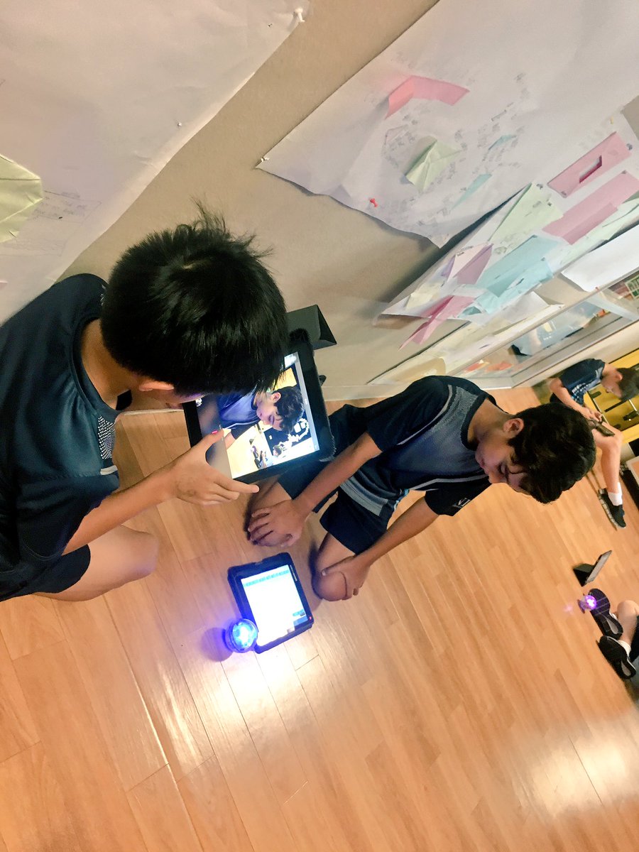 Fun times with <a href="/Y5NIST/">Y5NIST</a> today. Student experts worked in Clips to make videos for their peers on how to connect and use a Sphero. #NISTis <a href="/Sphero/">Sphero</a>