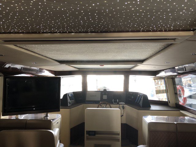 RivieraBoat's tweet photo. Rcat 50 ready for Abu Dhabi boat show..... waiting for you guys in the exhibition 💪🏻💪🏻
Tag someone who ❤️ the Rolls Royce look alike ceiling....❤️
#rcat50 #rivieraboat #rcatamarans #abudhabiboatshowj https://t.co/ySmoJ9xksz