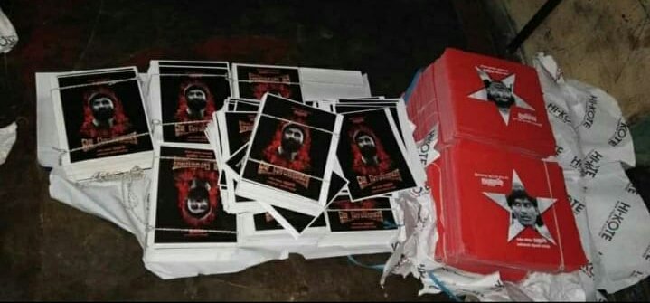 FansDanush's tweet photo. #Stickers #vadachennai https://t.co/pgTWiWvqoN
