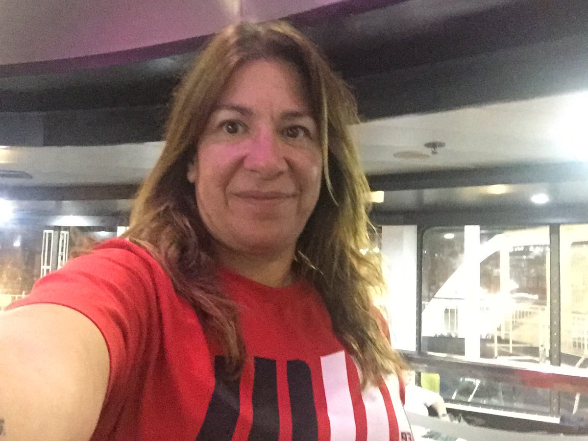 margaapr's tweet photo. Hoy ha tocado madrugar por una buena causa 😃 ¡Empieza mi mini puente! 🎉🛳 #ByeMallorca #HelloMenorca #relax #family #desconexión 😃 https://t.co/1BZWYmazxt