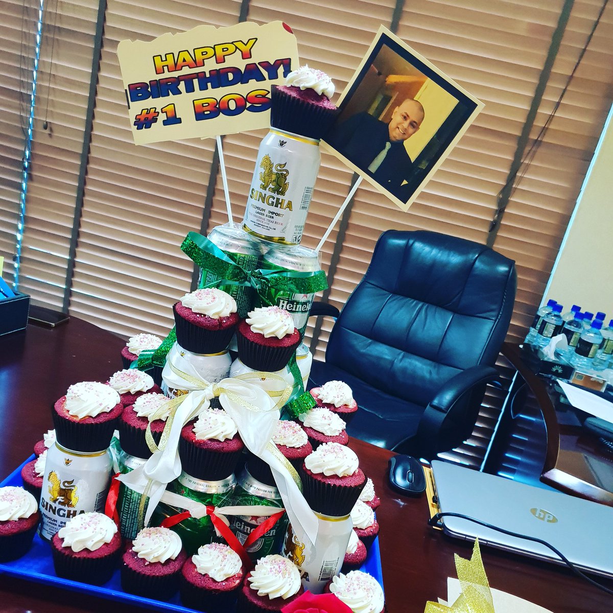 EliteResortSpa1's tweet photo. Work is so much fun with a leader like you.Warm wishes for a Happy Birthday!

#eliteresortandspa #Elitevibes #cancake #cupcakelove #birthday #surprise #BOSSbirthday #teamsupport #teameffort https://t.co/XfRZKI03Ki