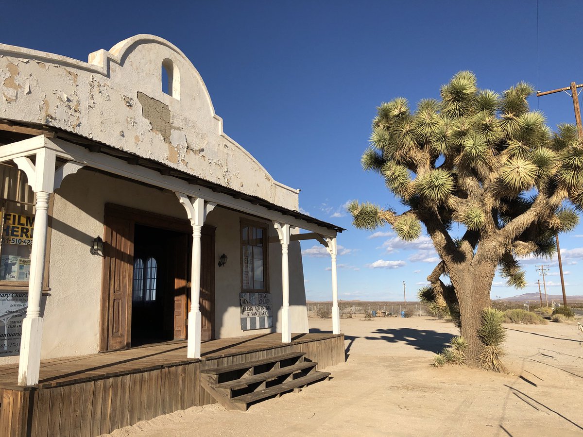 filmtourismus's tweet photo. Bang bang, he shot me down... 🎵 #killbillchurch #tarantino https://t.co/F0AH0XKqDp