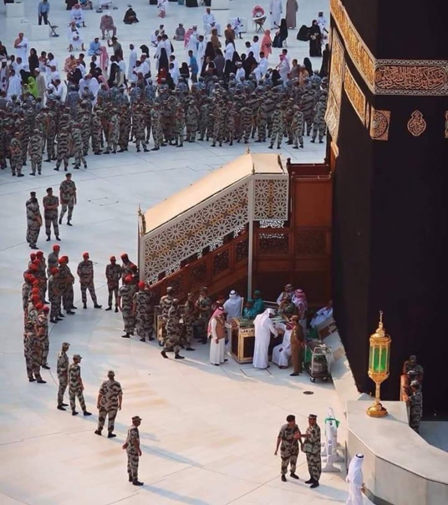 NA124Official's tweet photo. السَـلاَمُ عَلَيـكُم 
 صبح بخیر🙂

اگر الله تعالیٰ نے تمام چیزیں قسمت میں لکھی ھوتیں تو  وہ
 اپنے بندوں کو '' دعا ''مانگنا نہ سکھاتا اسی لیے ناممکن کو ممکن
 بنانے والی صرف ایک چیز ھے اور وه ھے  صرف  '' دعا ''
جمعہ مبارک https://t.co/03V54nYDVq
