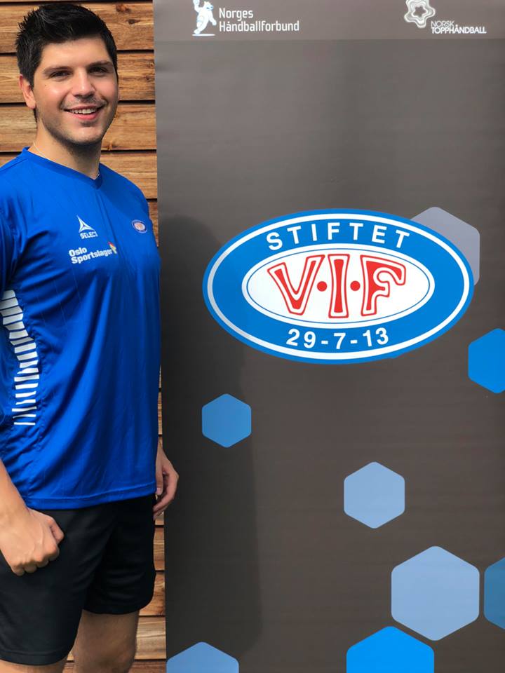 Bli kjent med hvordan vi tenker og jobber i Vålerenga Håndball! Les intervju med sportslig leder Adrian Salihu vifhandball.no/portal/theme/o… #håndball #vålerenga #vif #samfunnsansvar #idrett #inkludering