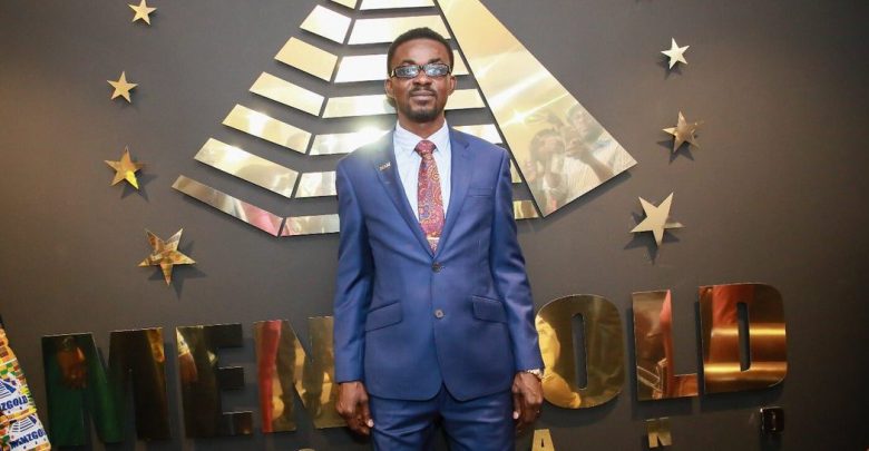 ghanaclass's tweet photo. Pastor sues Menzgold over delayed payments https://t.co/eWVR231h8k https://t.co/MuMHr0j8pO