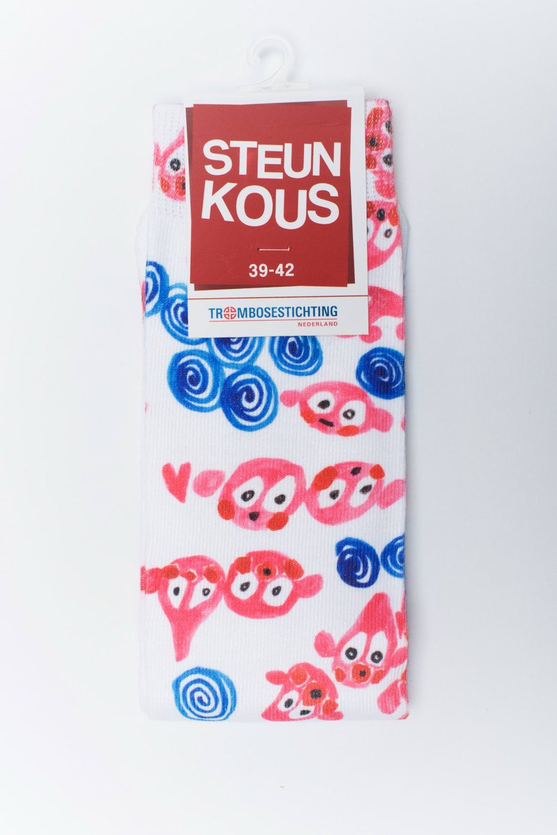 baskosters's tweet photo. From today on my #steunkous designed for #trombosestichtingnederland is available for purchase, your 10€ will be spent on research and awareness, and is therefor very important! Go to the website of https://t.co/Ul5yYUbm2K and learn more #trombose #sol #baskosters https://t.co/ZohaSv7h4A