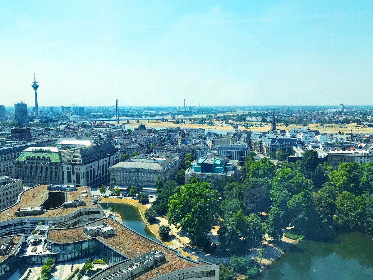 dfine_hackathon's tweet photo. In einer Woche ist es so weit. Neben Daten wartet diese Aussicht auf euch. #dfinehackathon https://t.co/VovospOf23