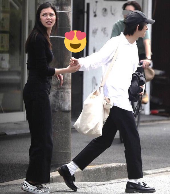 三宅健の私服ファッションがおしゃれ 愛用メガネやネックレスも話題 アスネタ 芸能ニュースメディア