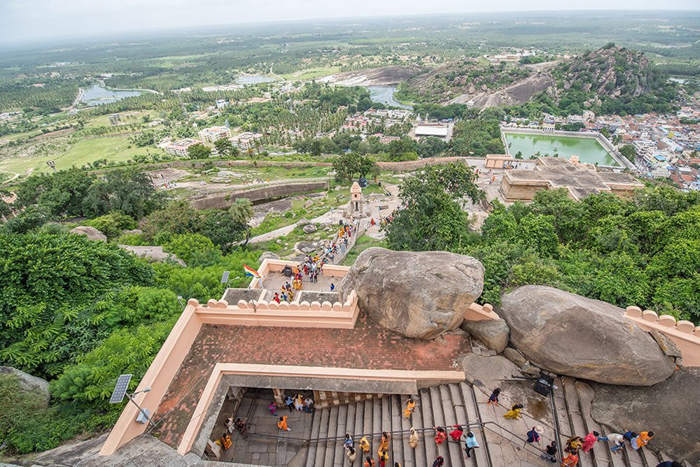 topindiantours's tweet photo. #Mahamastakabhisheka [event more of like #festival that includes anointment of #Jain images]. It takes place for once in 12 years. People from #acrosstheworld come to #witness this event of #Abhisheka.
✨Mark your presence (Feb 2018) https://t.co/8Ai0XMUQkj
#TopIndianTours #India https://t.co/v6aeDVIhVX