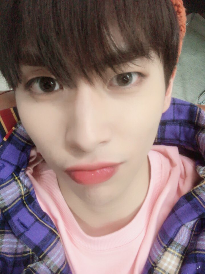 UP10TION's tweet photo. [#샤오] 잘있나 허니텐❤️ https://t.co/YEtL4QoJ3H
